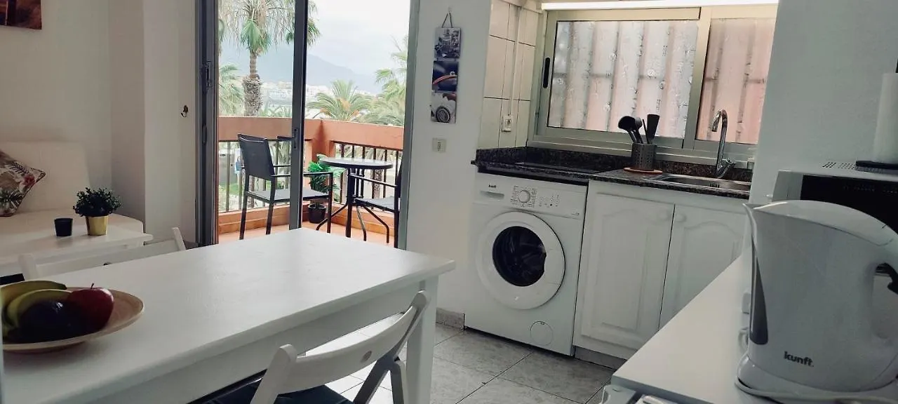 شقة Puerto Palms & Waves بويرتو ذي لا كروز 0*,  إسبانيا